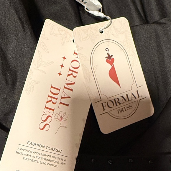 Elegant Black Maxi Dress NWT - Picture 2 of 3